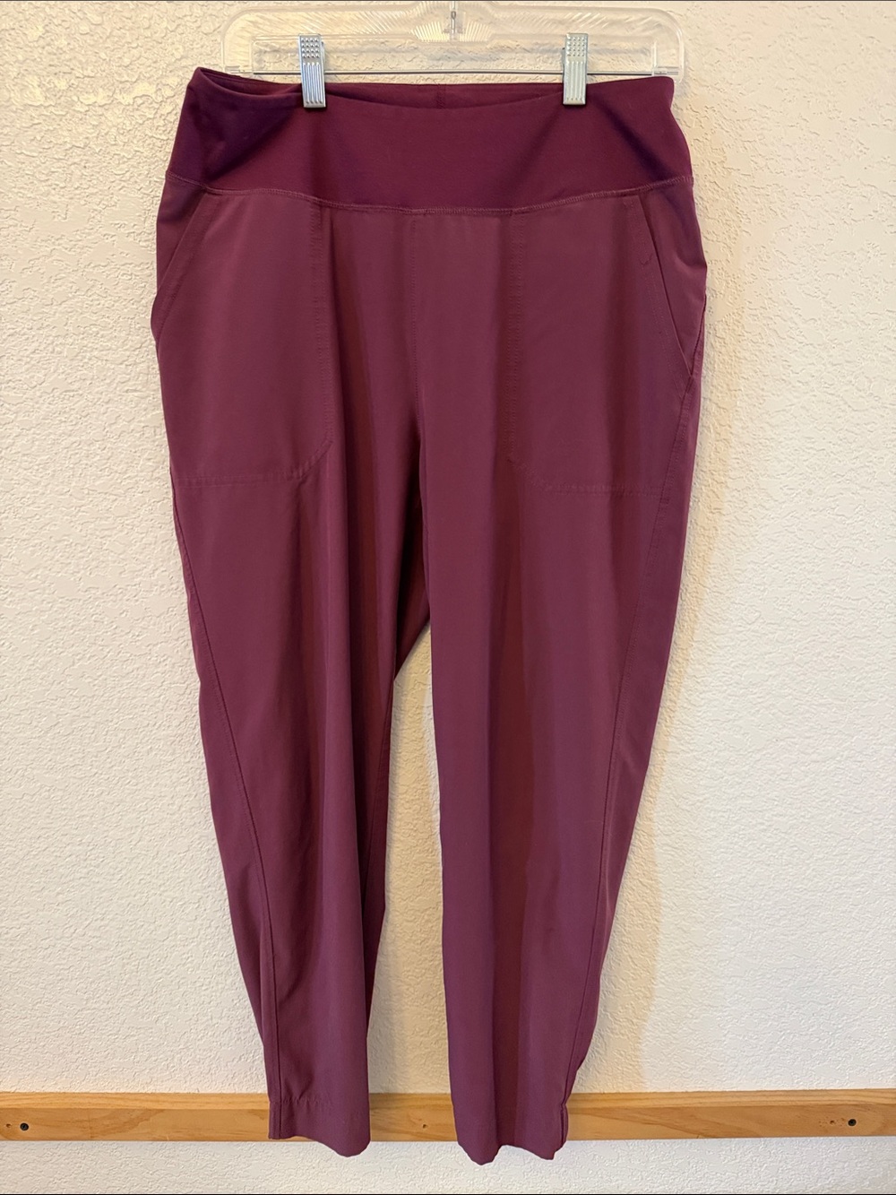 Patagonia Women's Burgundy High-Rise Performance Leggings